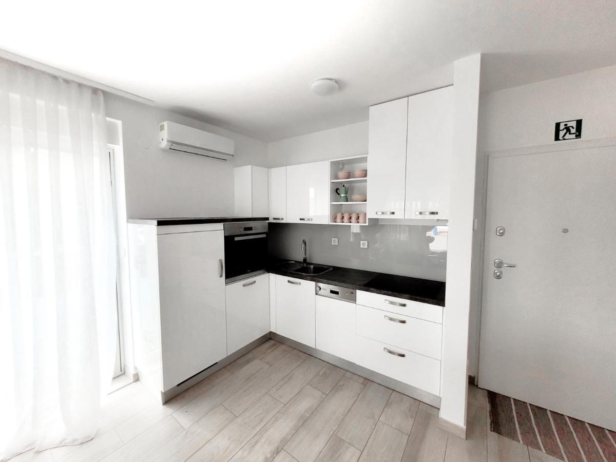 Rosemarie Beach Suites Задар Екстериор снимка