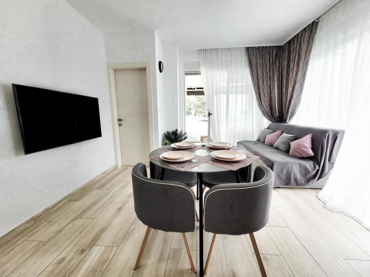Rosemarie Beach Suites Задар Екстериор снимка